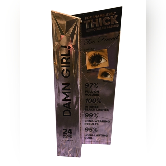 Too Faced Black Mascara for Dramatic Lashes - Picture 5 of 6